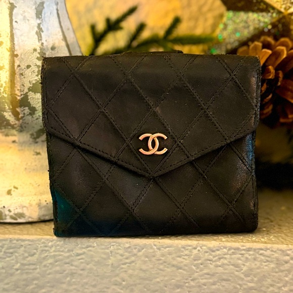 CHANEL Bicolore Quilted CC Logo Lambskin Bifold Wallet/ - Picture 1 of 17
